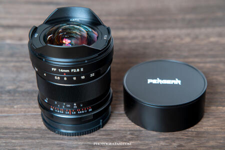 Pergear 14mm F2.8 IIの金属製のレンズキャップ