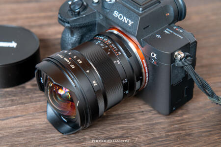 SONY a7R IVにPergear 14mm F2.8 II装着